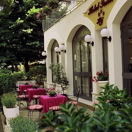 Tonti Hotel